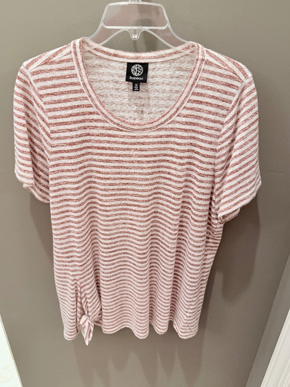 Red and white stripped short sleeve side tie cotton shirt. 1X